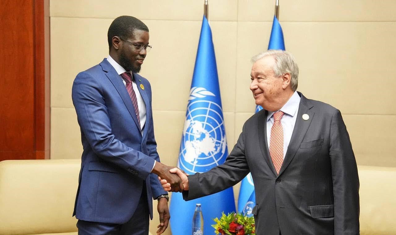LE PRÉSIDENT BASSIROU DIOMAYE FAYE RENCONTRE ANTONIO GUTERRES ET MOUSSA FAKI MAHAMAT AU 38ᵉ SOMMET DE L’UNION AFRICAINE